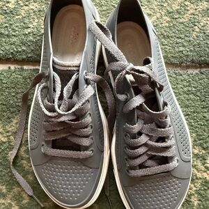 Women croc sneakers